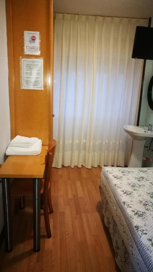Hospedaje Covadonga Gijón Exteriör bild